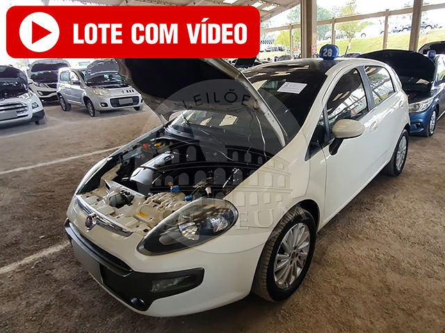 LOTE 014 - Fiat Punto Essence SP 1.6 Flex 16V 5p 2016