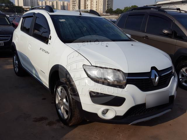 LOTE 018 - Renault Sandero Stepway 1.6 16V SCe 2018