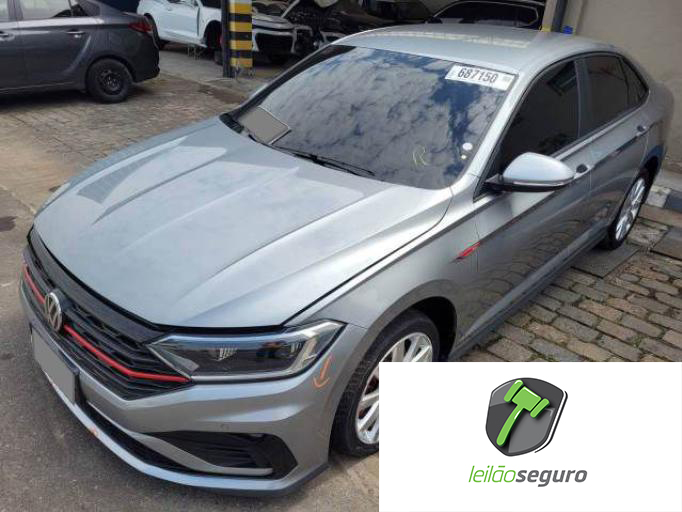 LOTE 024 VOLKSWAGEN JETTA 2020